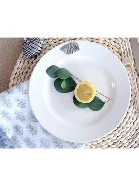 Arthur Court Coastal Nautical  Dinner Plates Set Of 6 Shell Accent
